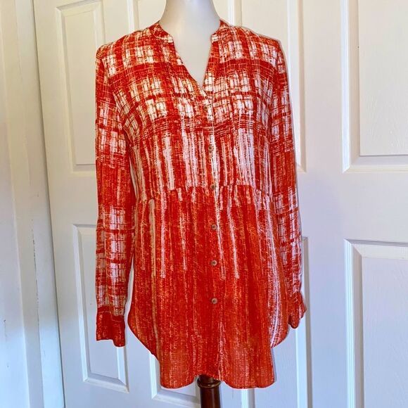 Like New Maeve Babydoll Long Sleeve Can be Roll up Rayon Top - Picture 1 of 6